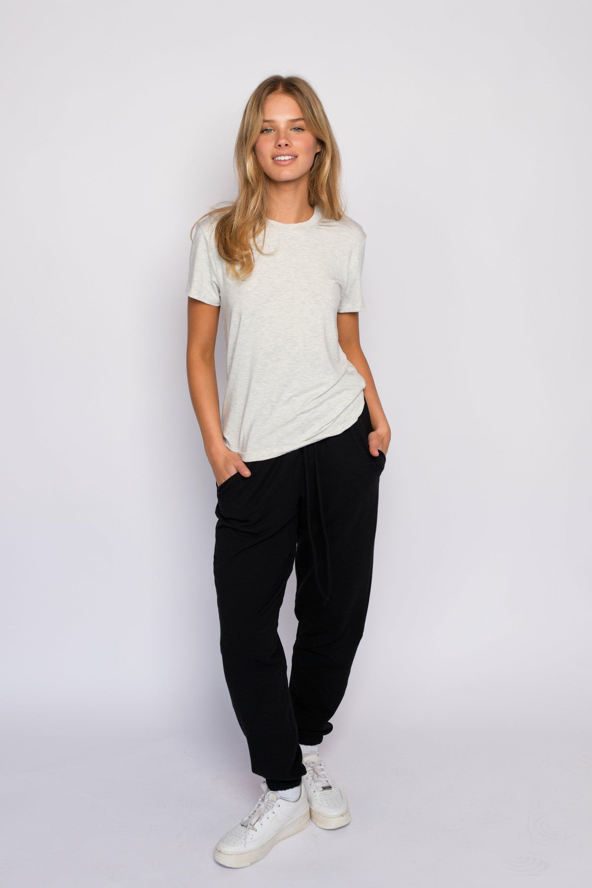 CLOUDLUX Rocky Sweatpants in Black | Skatie