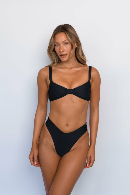 Josie Bottom in Black | Skatie
