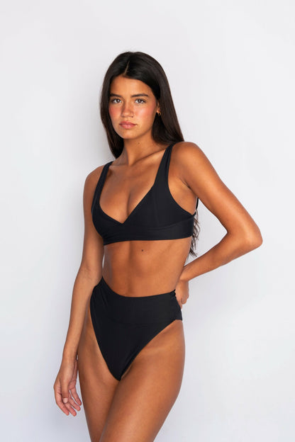 Freya Bottom in Black | Skatie