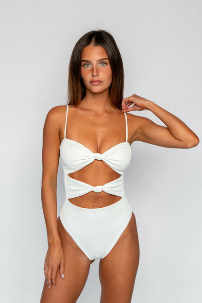 Lisa One Piece in Honeymoon | Skatie