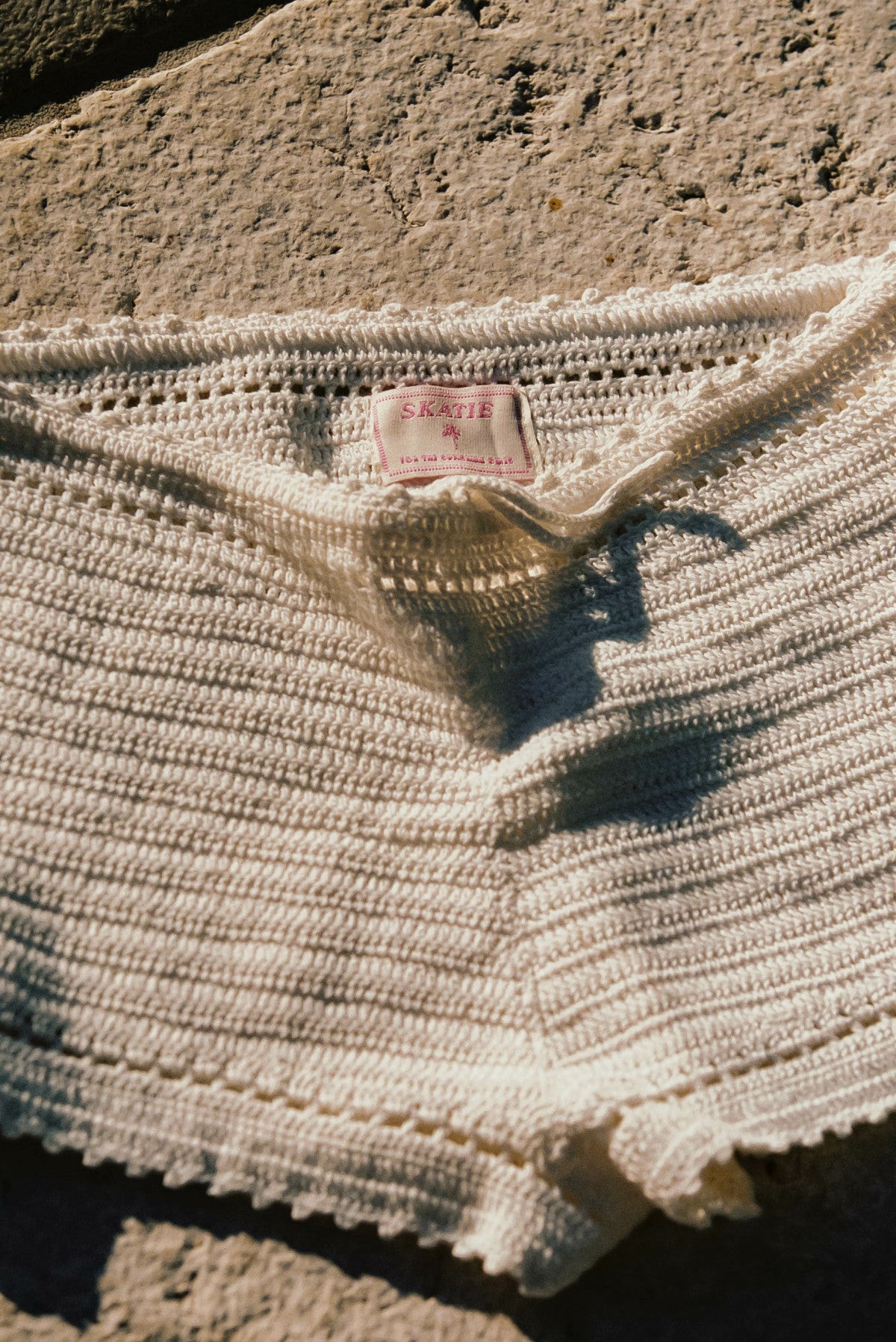 Scottie Shorts in White Crochet | Skatie