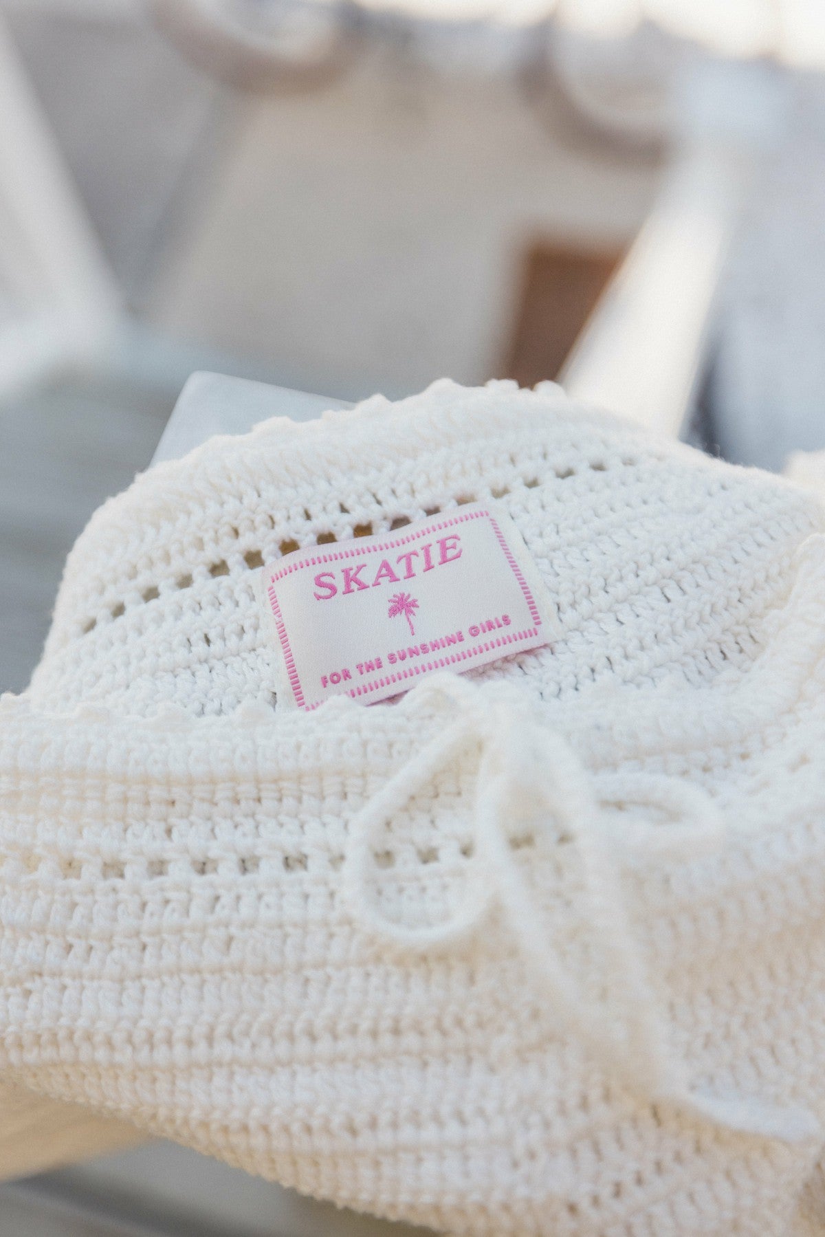Scottie Shorts in White Crochet | Skatie