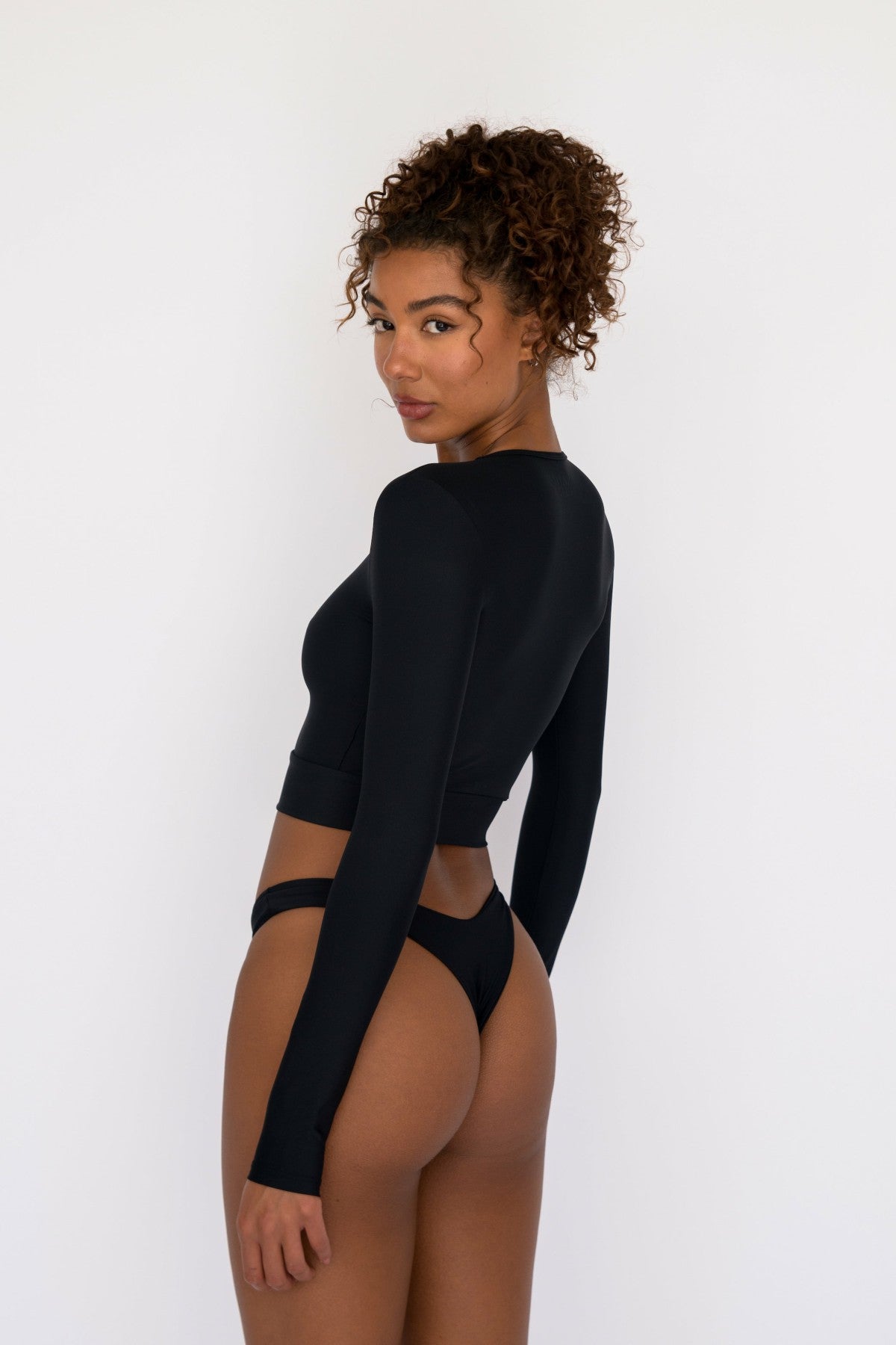 Rosie Top in Black | Skatie