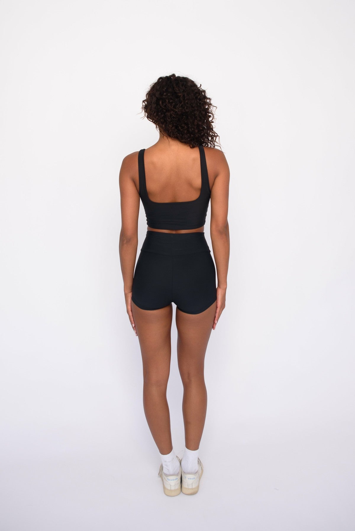 Winnie Sports Bra in Black | Skatie
