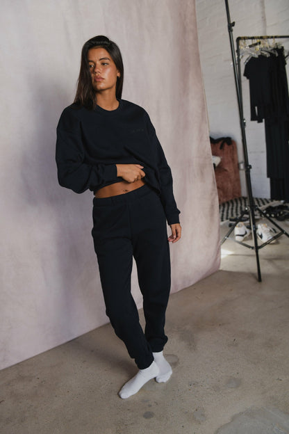 Ultralux Chris Crewneck in Black | Skatie