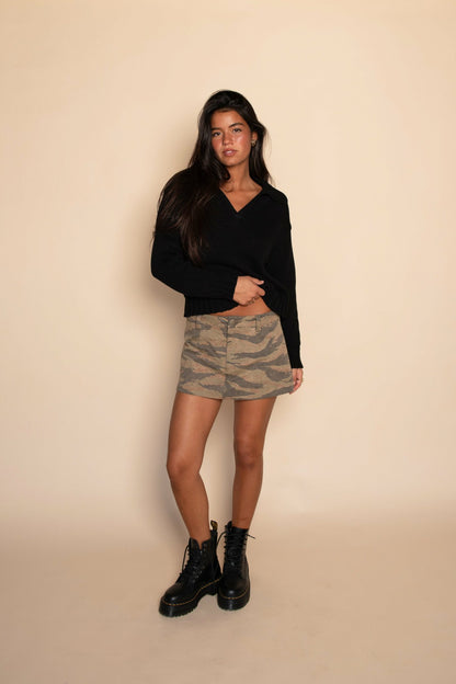 Preppy Sweater in Black | Skatie