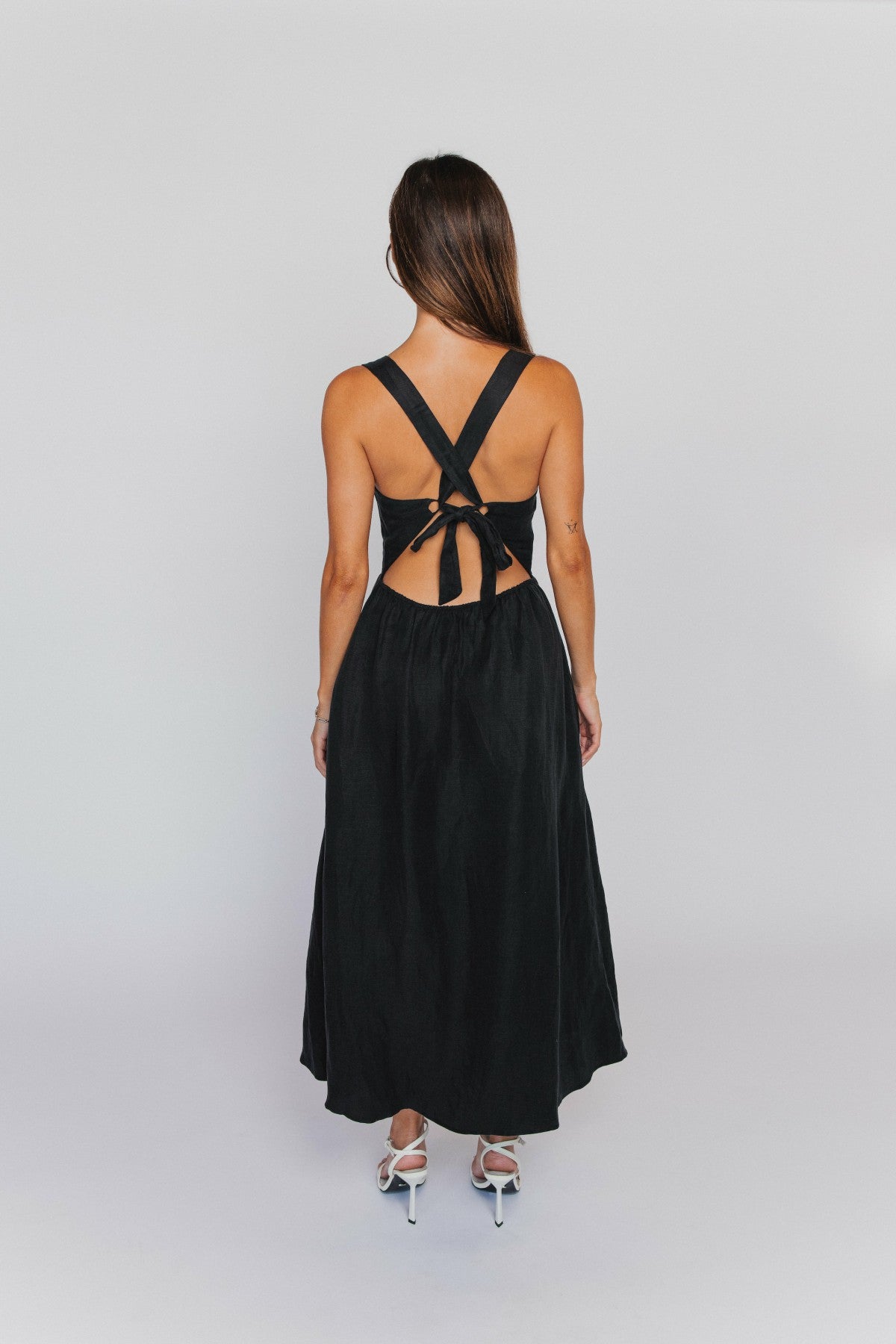 Heidi Dress in Black Linen | Skatie