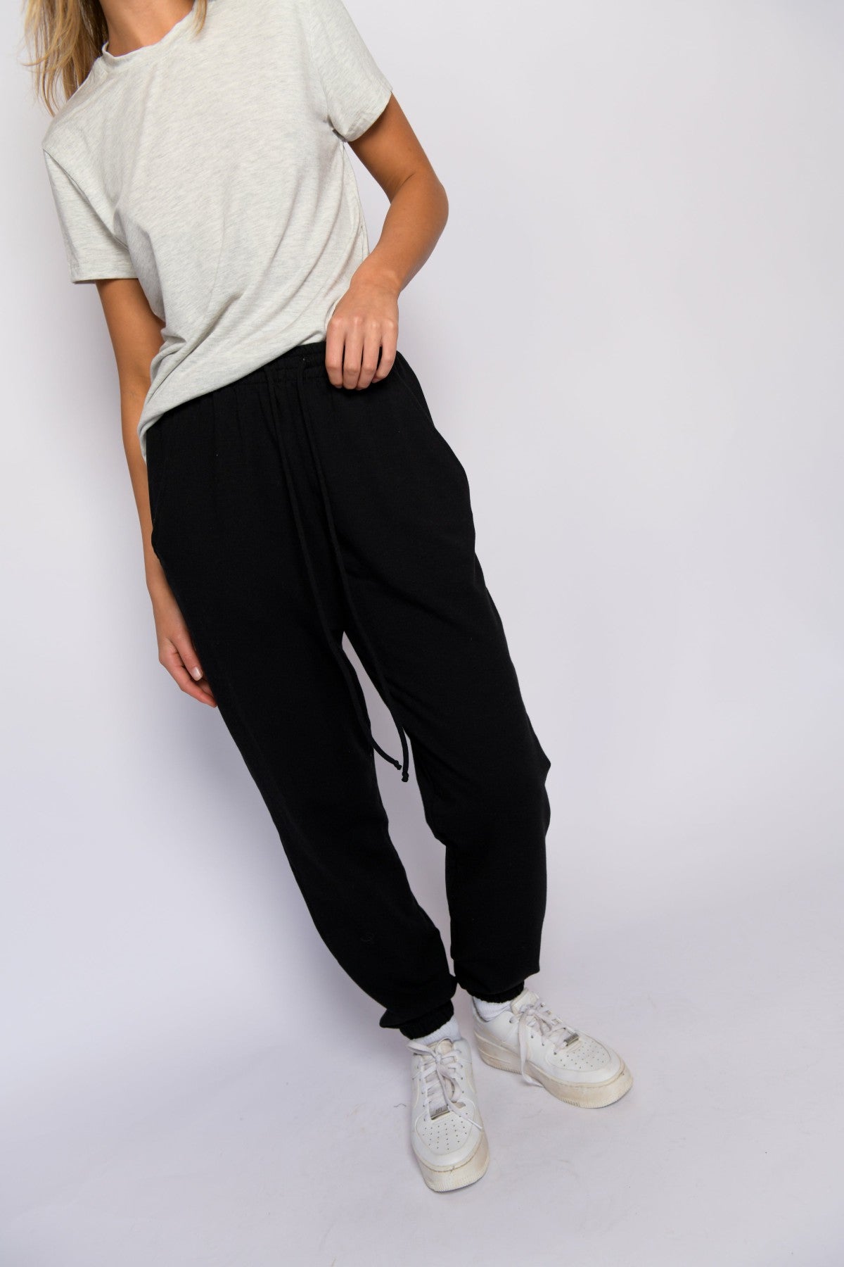 CLOUDLUX Rocky Sweatpants in Black | Skatie