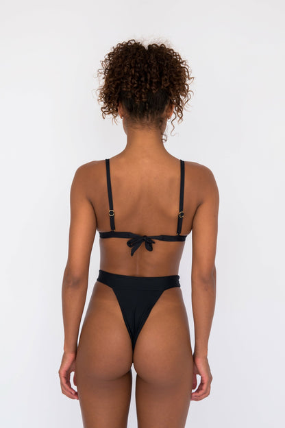 Kourtney Bikini Top in Black | Skatie