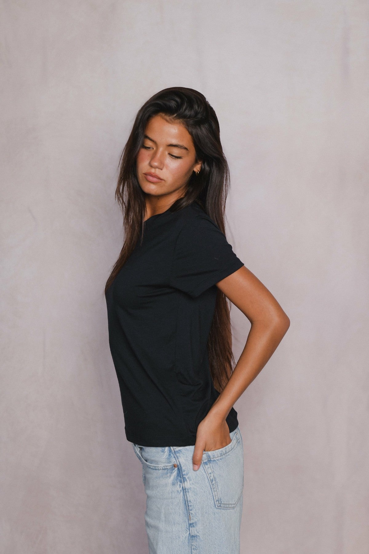 Bestie Tee Jersey in Black | Skatie