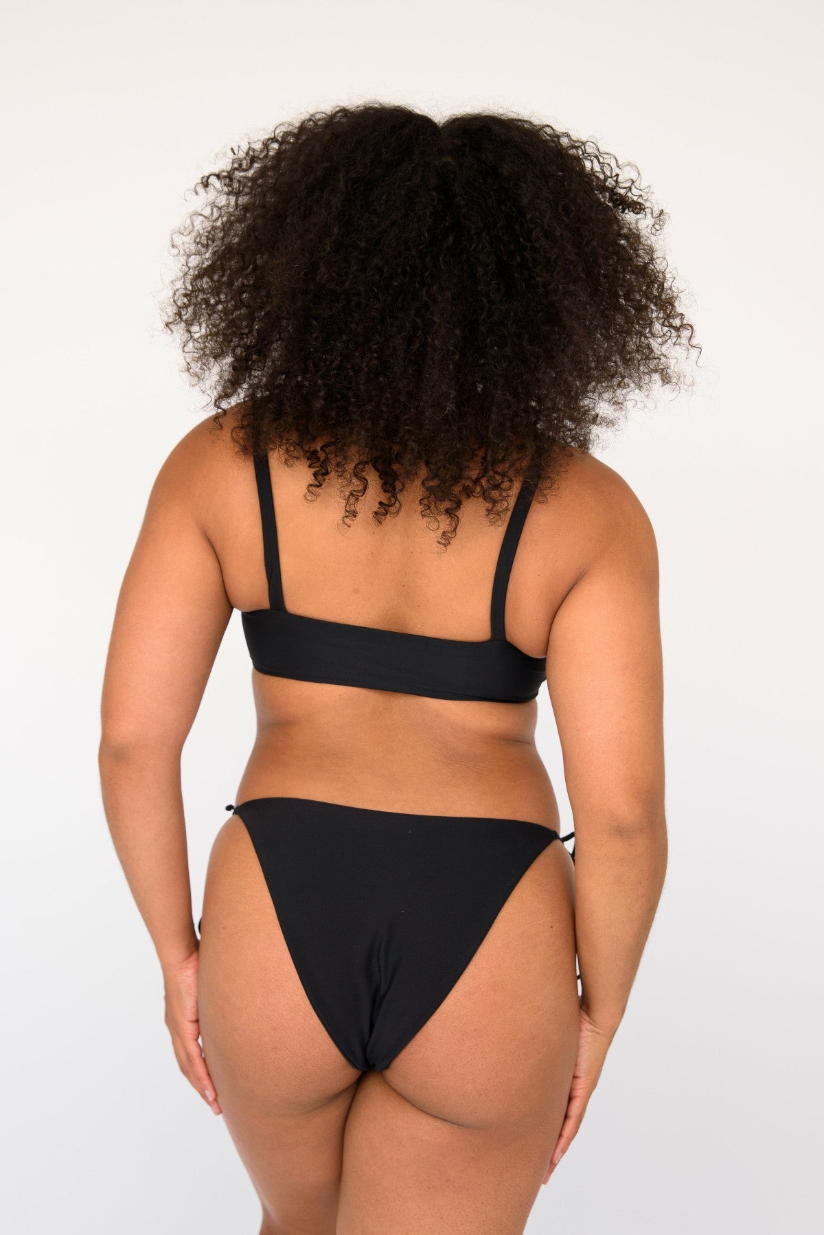 Vera Bottom in Black | Skatie