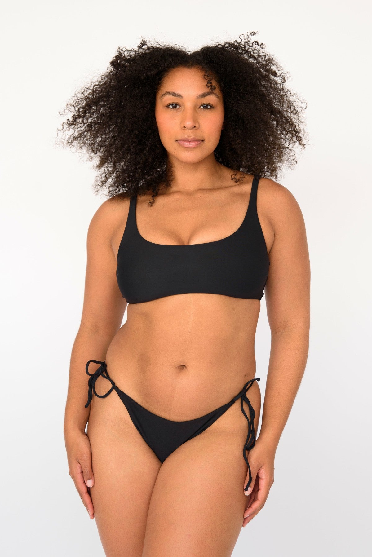 Vera Bottom in Black | Skatie
