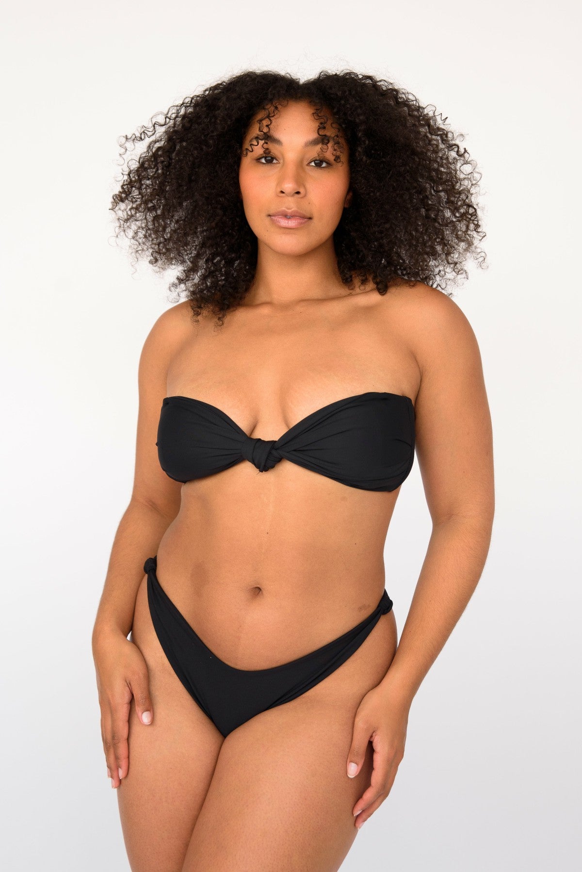Lyndi Bikini Top in Black | Skatie