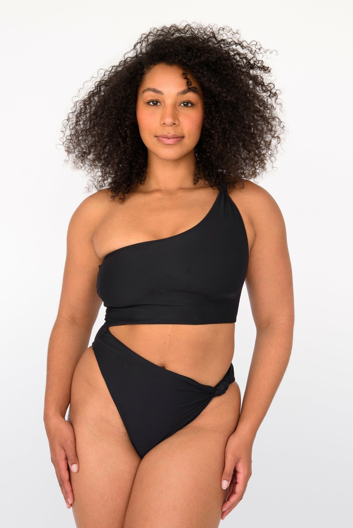 Nicole One Piece in Black | Skatie