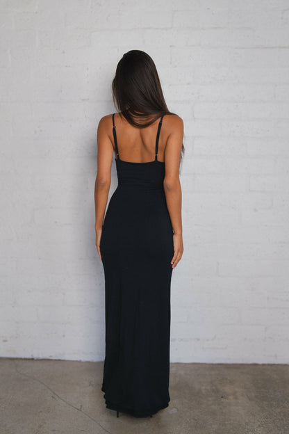 Samantha Maxi Dress Jersey in Black | Skatie