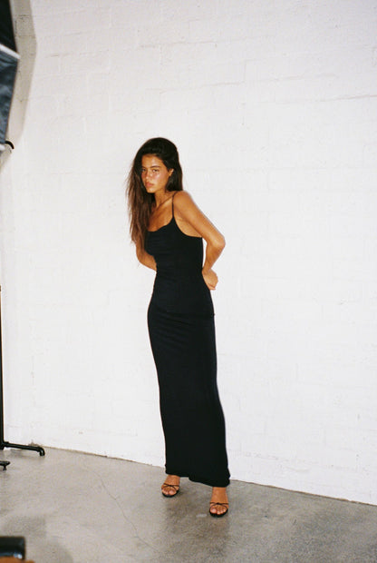 Samantha Maxi Dress Jersey in Black | Skatie