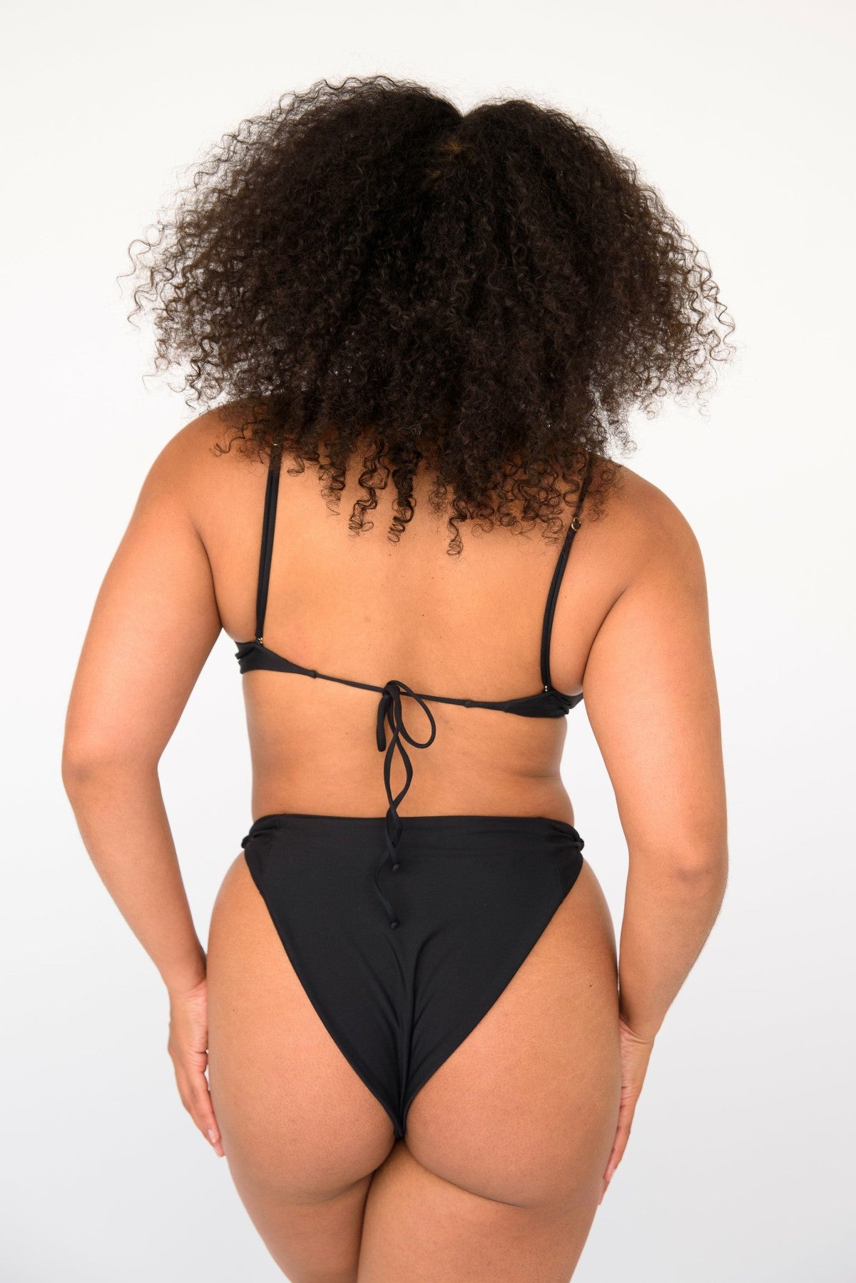 Salty Bottom in Black | Skatie
