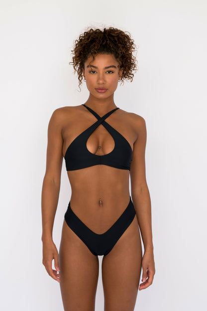 Jasmine Bikini Top in Black | Skatie