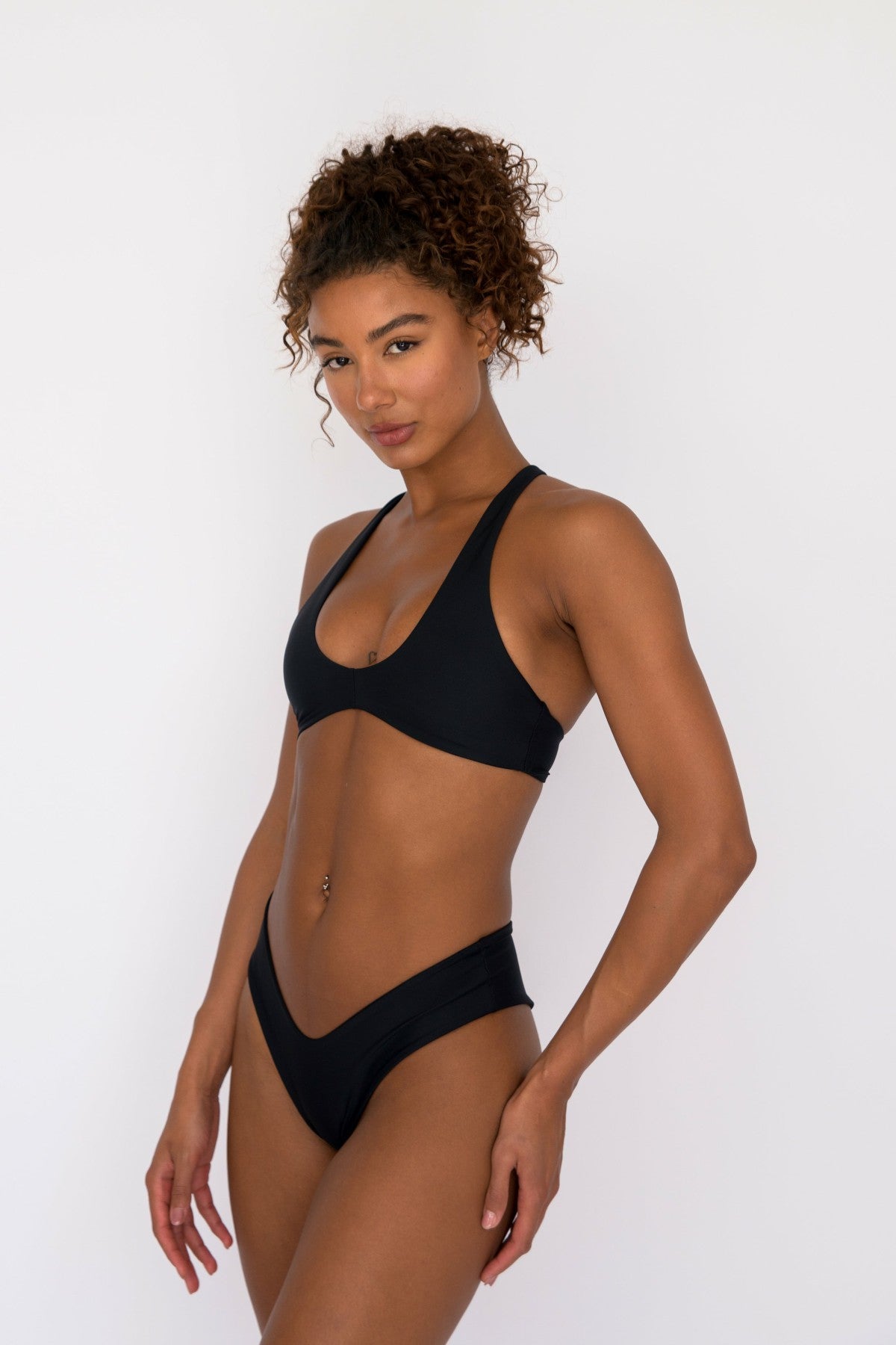 Jasmine Bikini Top in Black | Skatie