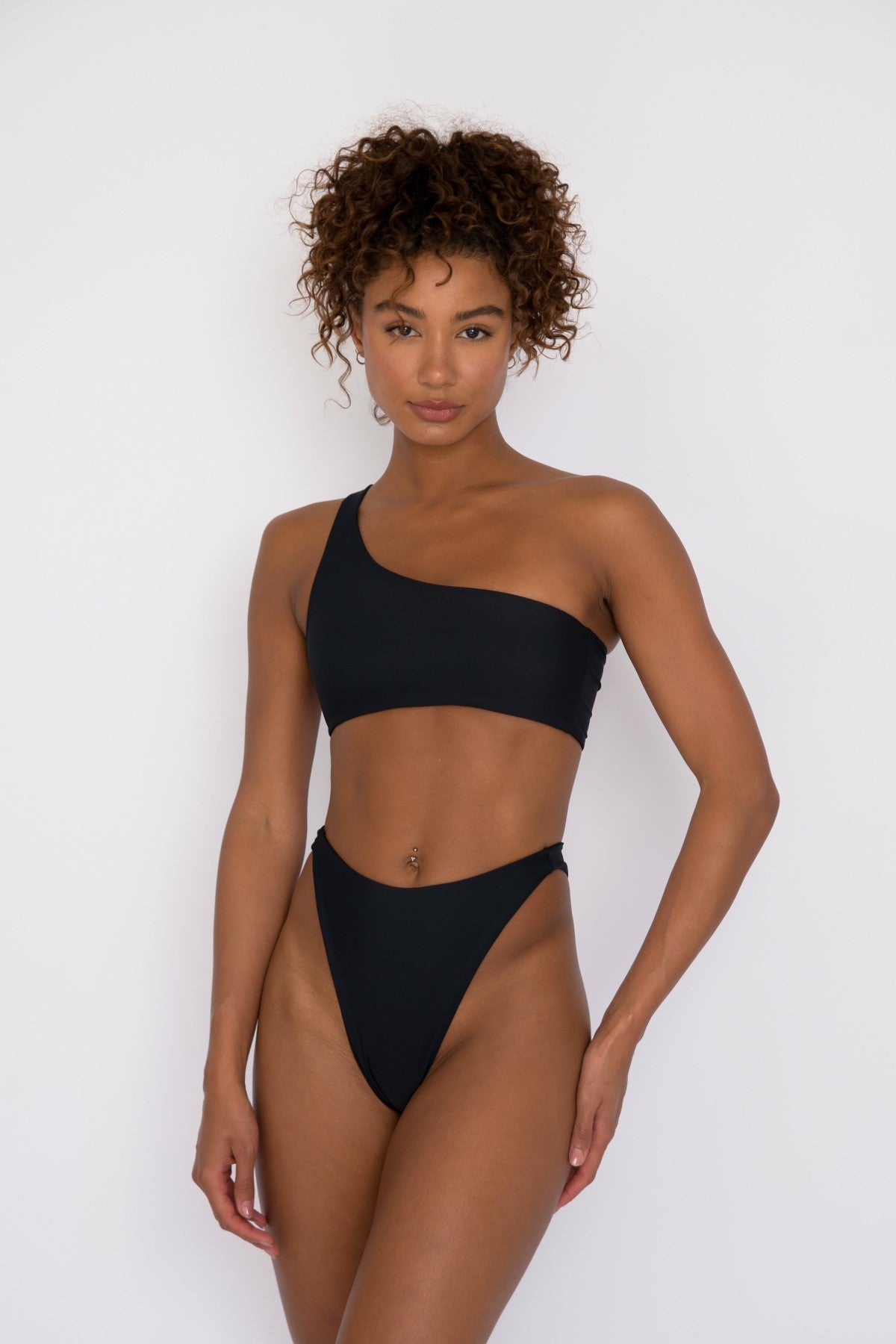Ellis Bikini Top in Black | Skatie