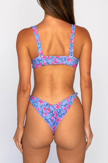 Suzanne Bottom in Captiva | Skatie