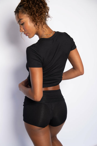 Easy Tee Ribbed in Black | Skatie