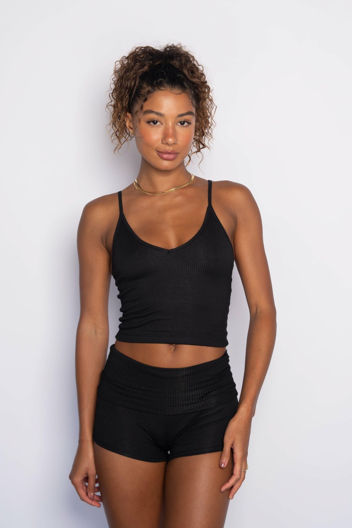 Perfect Tank Ribbed in Black | Skatie