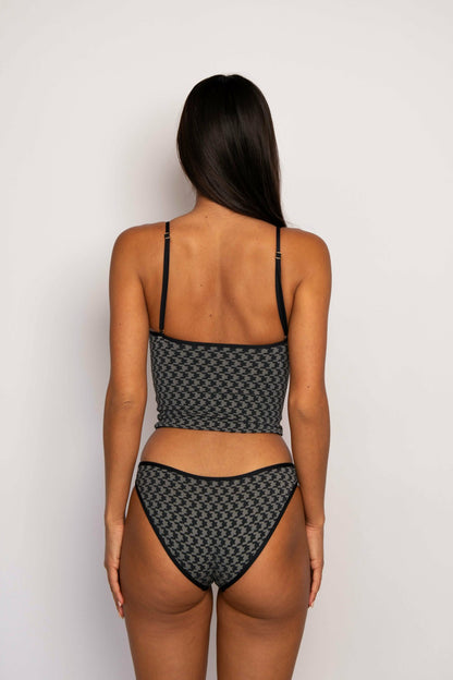 Cheryl Bottom in Zicatela | Skatie